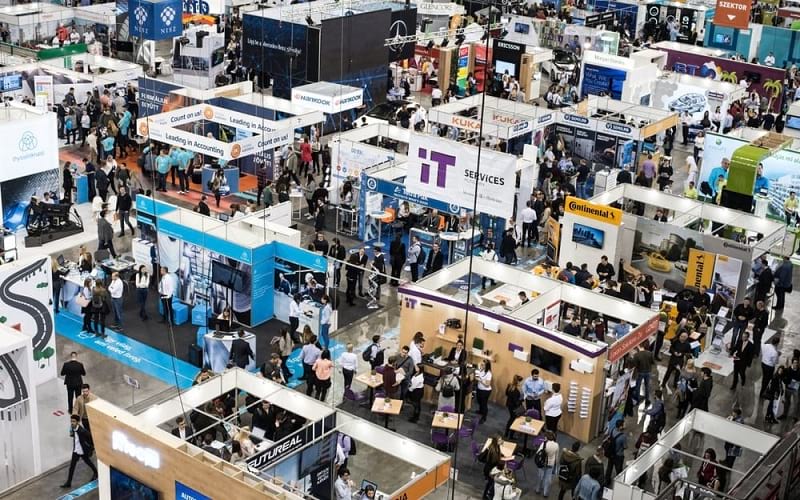 Apakah Job Fair Hanya Ajang Eksploitasi Bisnis