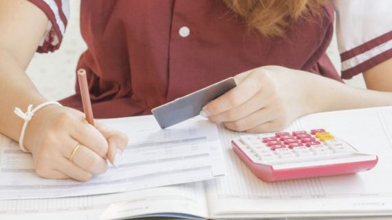 12 Cara Menghemat Uang Untuk Belanja Bulanan